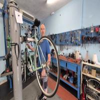 images/ZoccaCicli/Zoccacicli-Varese-riparazione-di-una-bicicletta.jpg